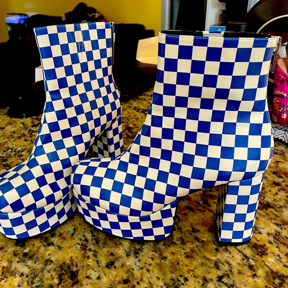 Dolls kill boots